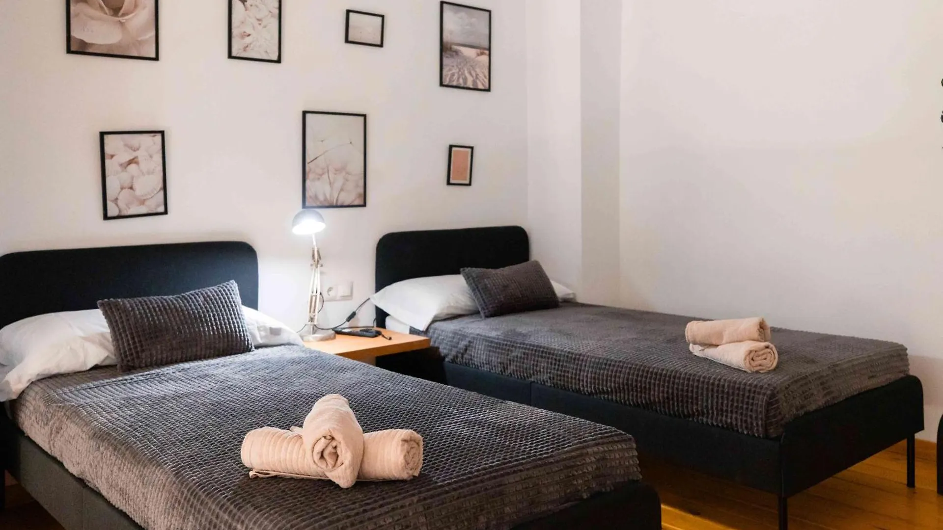 Letsmalaga - Duplex En El Centro Con Jacuzzi Apartment Malaga