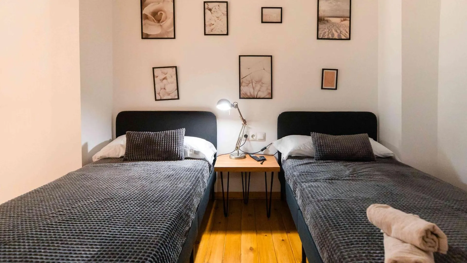 Letsmalaga - Duplex En El Centro Con Jacuzzi Apartment  Malaga