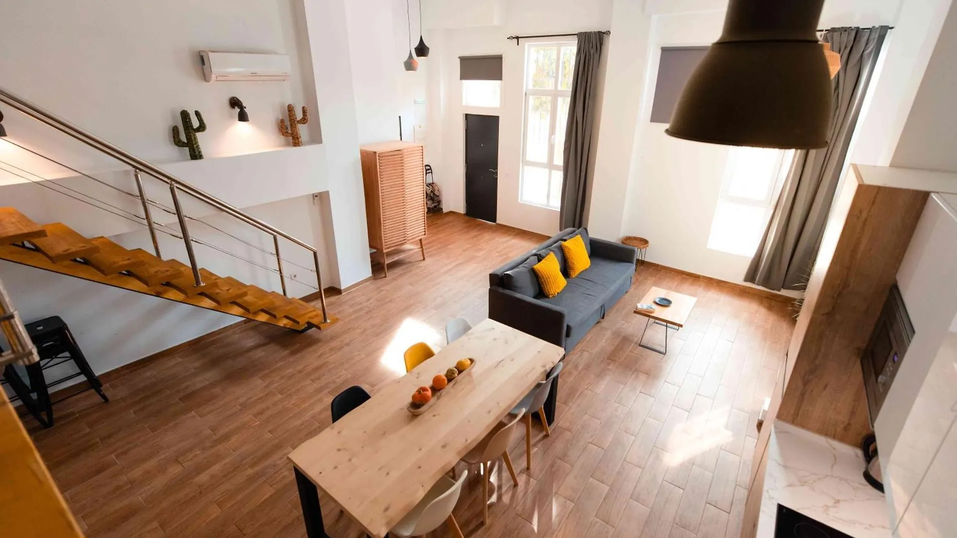 Letsmalaga - Duplex En El Centro Con Jacuzzi Apartment