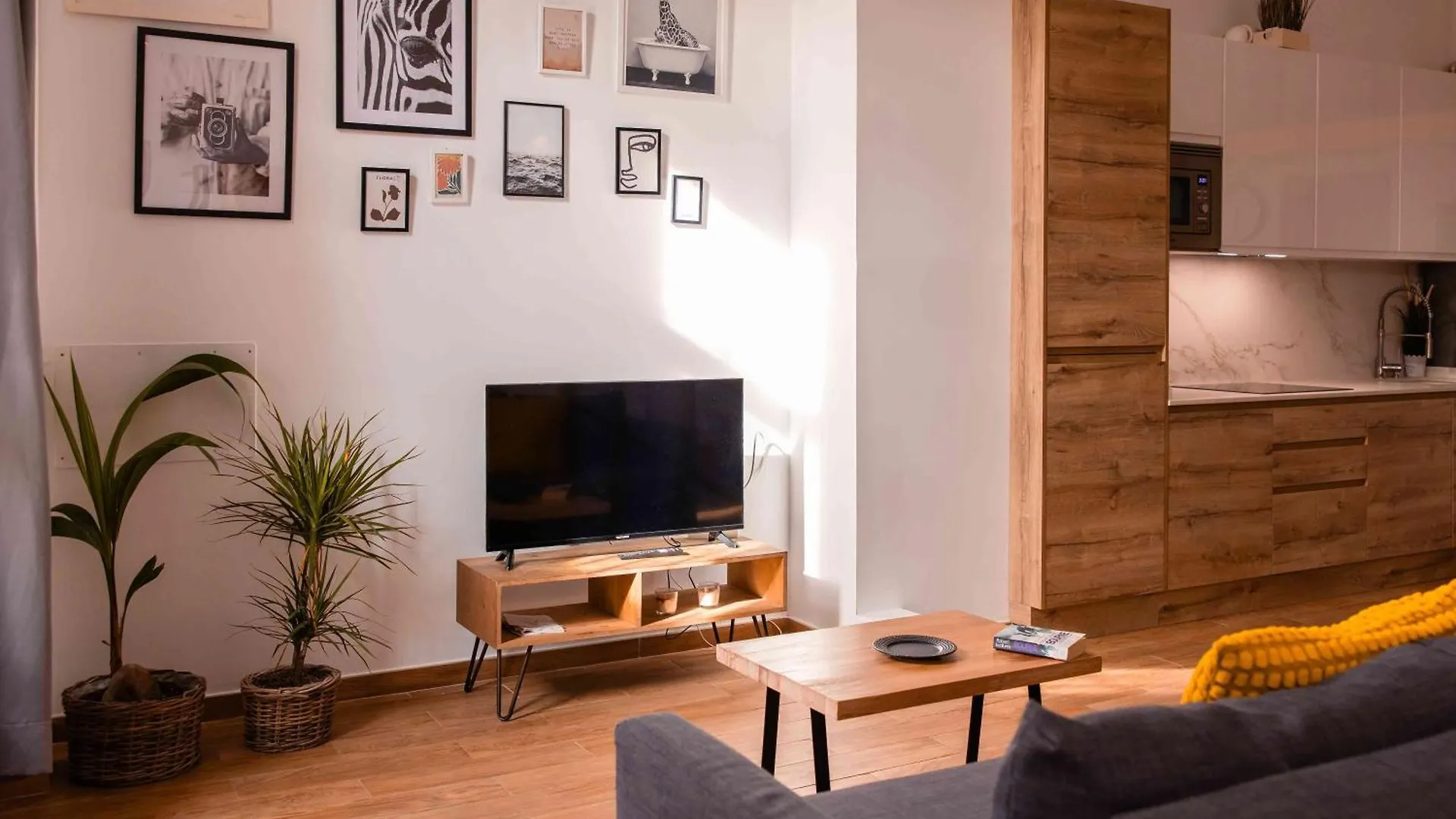 Letsmalaga - Duplex En El Centro Con Jacuzzi Apartment