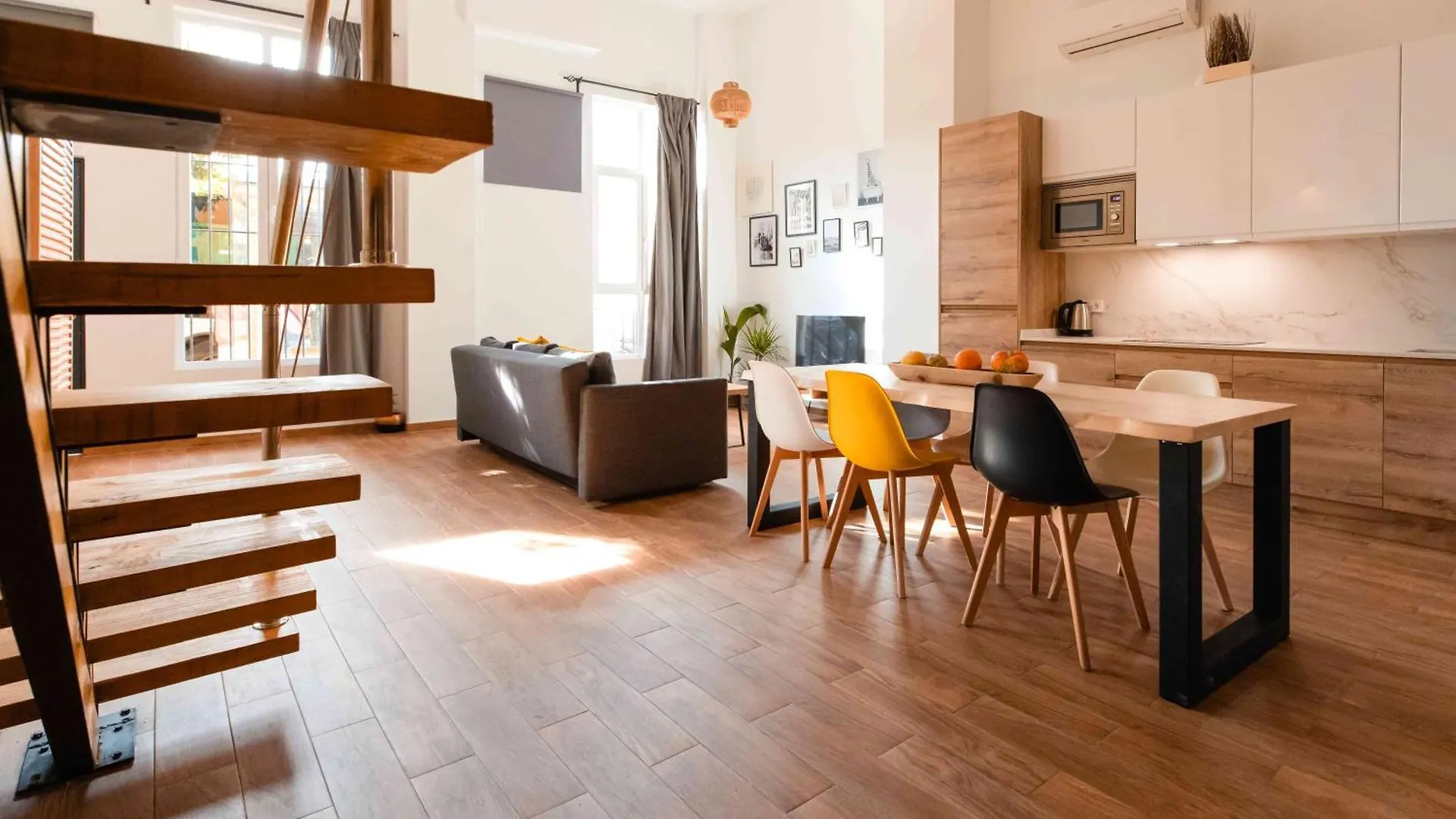 Letsmalaga - Duplex En El Centro Con Jacuzzi Apartment