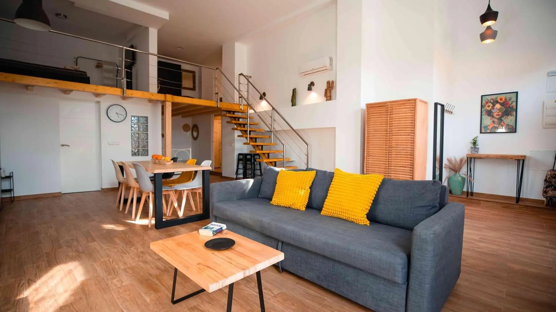 Letsmalaga - Duplex En El Centro Con Jacuzzi Apartment Malaga